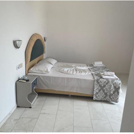 ארגוסטולי Hotel Kourkoumelata מראה חיצוני תמונה