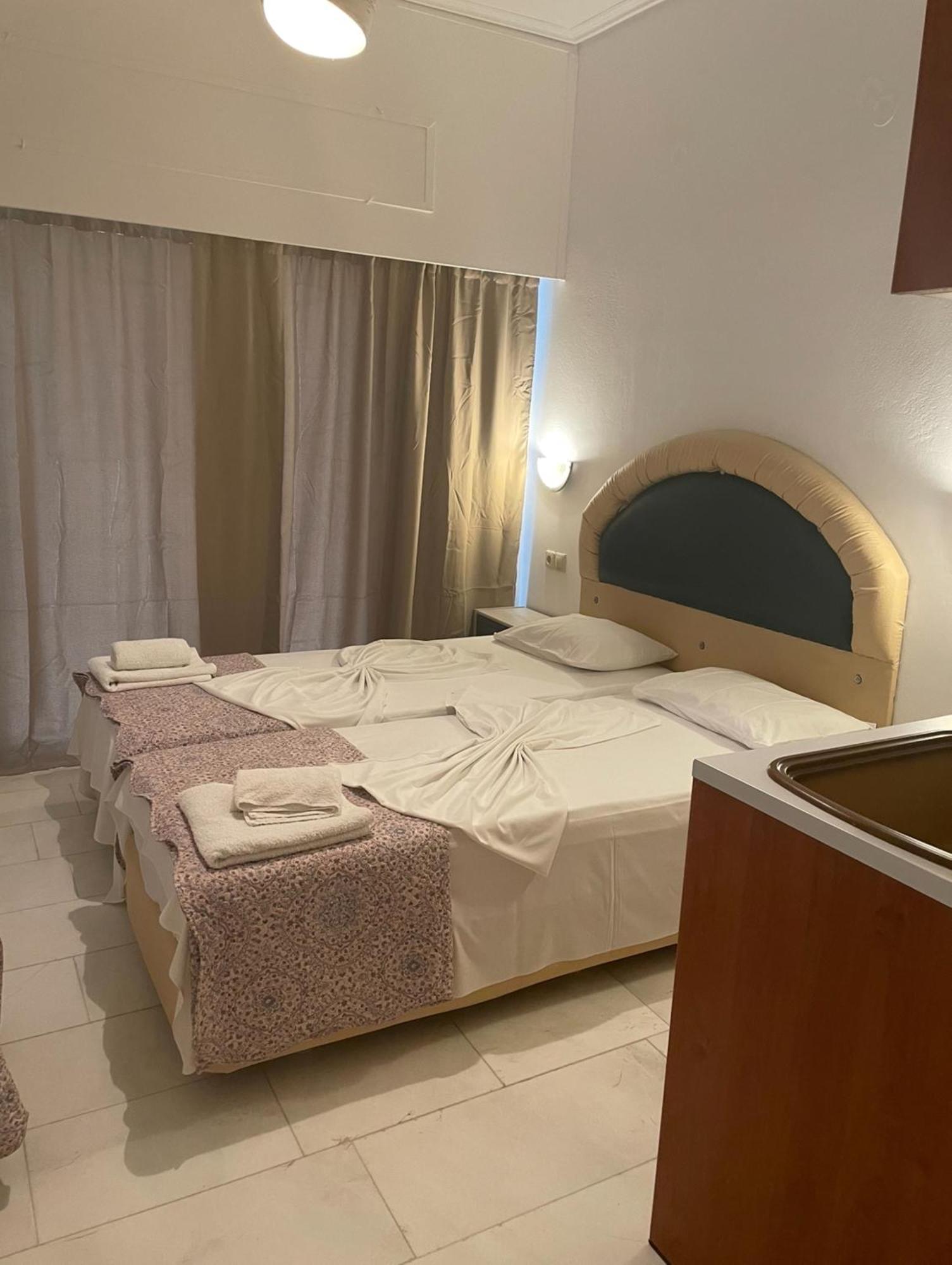 ארגוסטולי Hotel Kourkoumelata מראה חיצוני תמונה